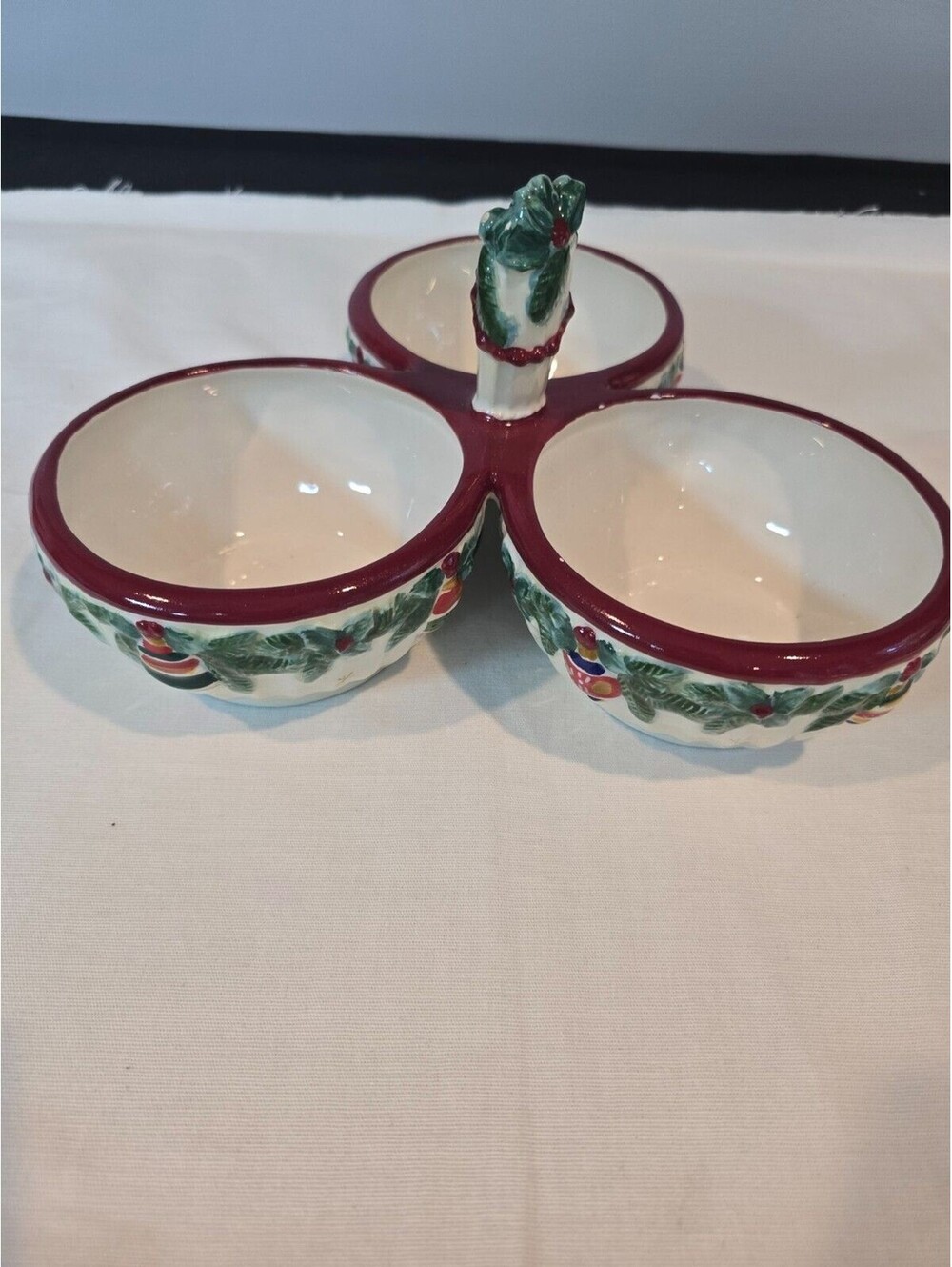 Pfaltzgraff Holiday Garland Triple Section Server – Divided Snack / Candy Dish